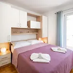 Apartment Sara
